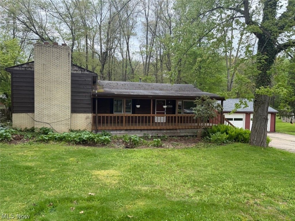 Photo of 6425 Wall Street, Ravenna, OH 44266 (MLS # 5207618)