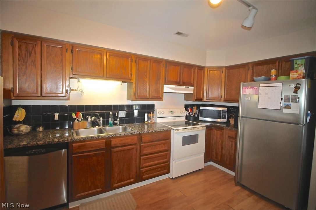 Pinecrest - Residential