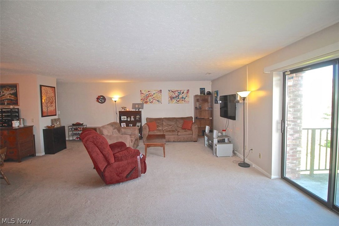 Pinecrest - Residential