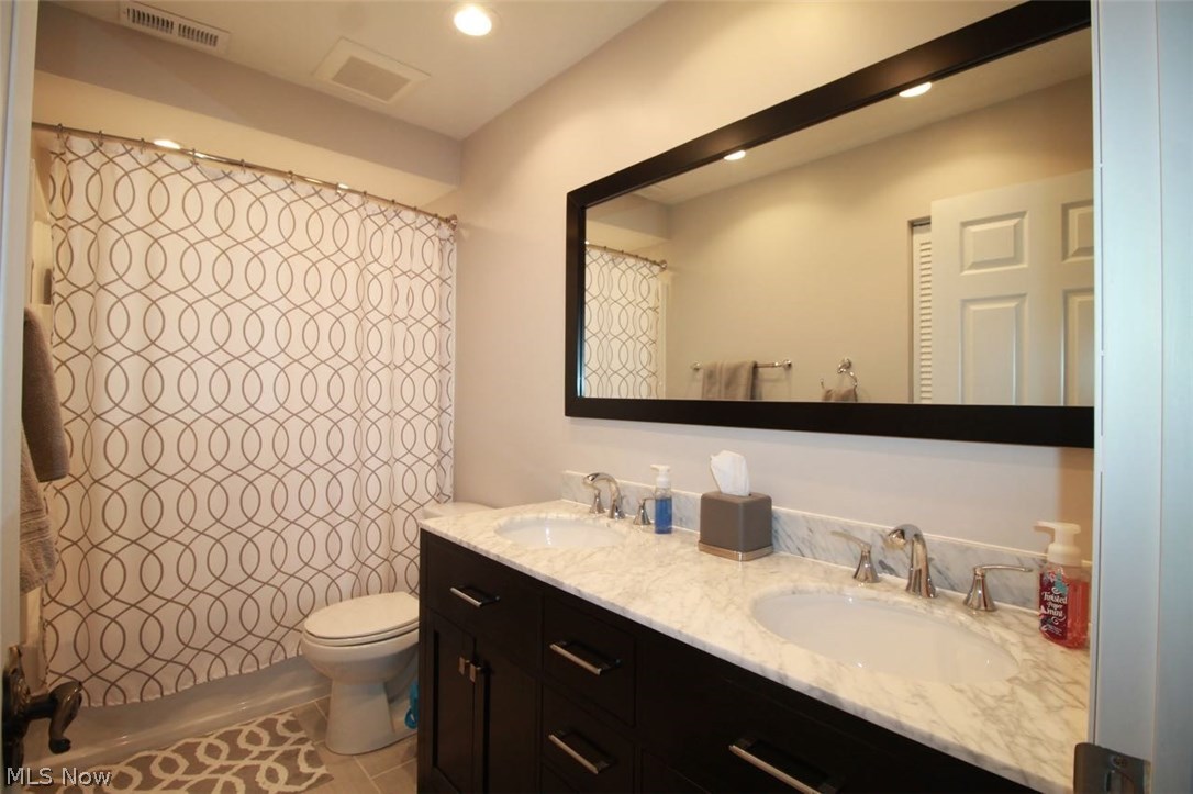 Pinecrest - Residential