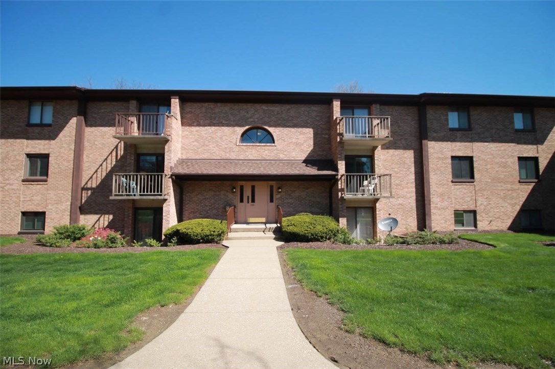 Have you been looking for a VERY UNIQUE unit with a gorgeous updated master suite! Completely remodeled master suite as of 2016 from the beautiful double vanity, to the new tub, electrical, flooring, carpet, fixtures and new linen closet and a huge master walk in closet! This unit has everything you need with all the beautiful updates to go along! Spacious kitchen with granite countertops, plenty of cabinet space as well flows nicely to the dining room and large living space. This is a top floor unit with the balcony facing the street. Major updates include: Furnace, A/C Train 2008 - Serviced every year; and hot water tank also 2008. Added bonus is the 1 car garage with storage. There is also additional parking for all your guests. Very reasonable utilities; Electric - $40 and Gas - $50. You can't beat this unit, not only has it been updated, it is centrally located to all major highways! Hurry this one won't last long!!