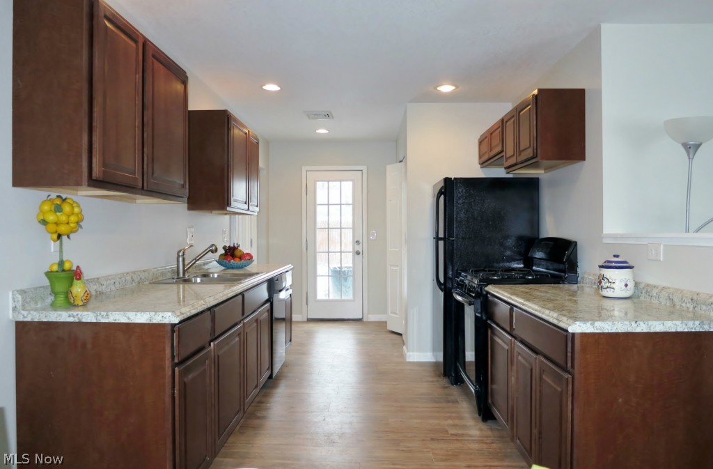 Mentor Beach Park 02 - Residential