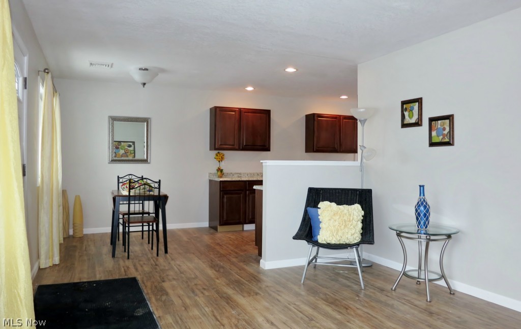 Mentor Beach Park 02 - Residential