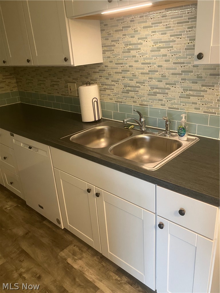 Gardens/Raintree Condos - Residential