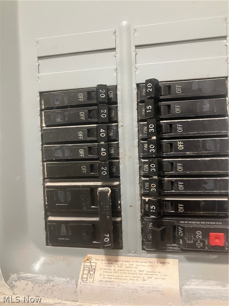 Gardens/Raintree Condos - Residential