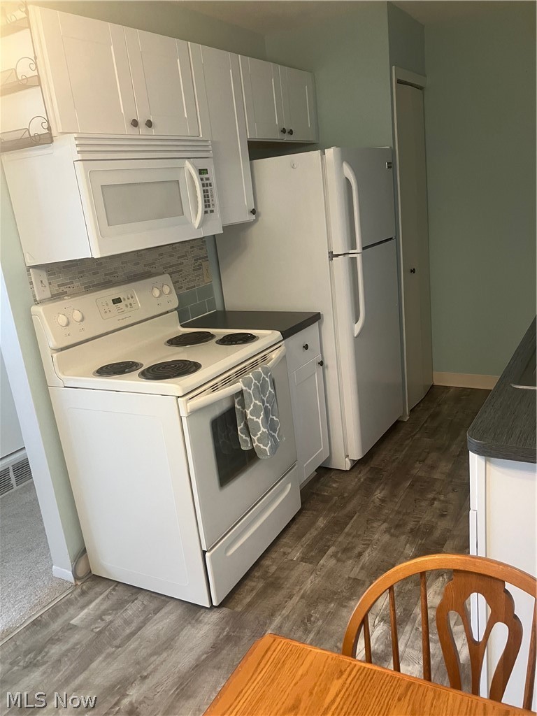 Gardens/Raintree Condos - Residential