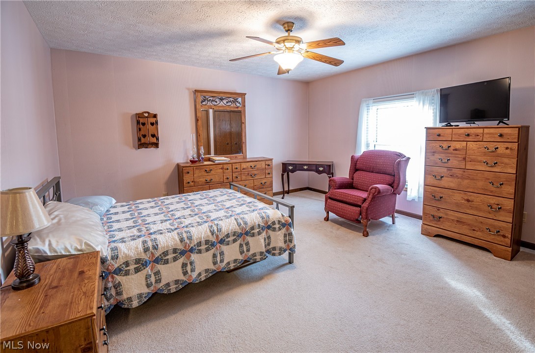 Hartville Country Commons Condo - Residential