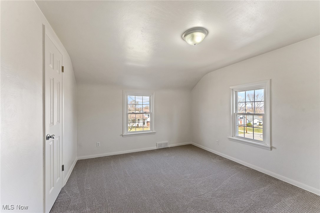 496 W Harvey Street, Struthers, Ohio image 18