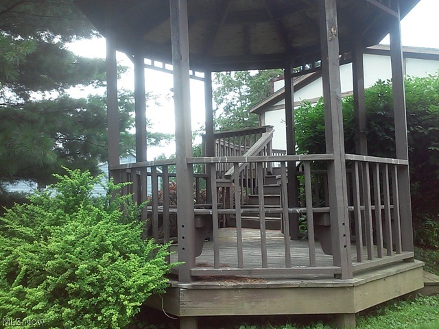 Cloverleaf West - Residential