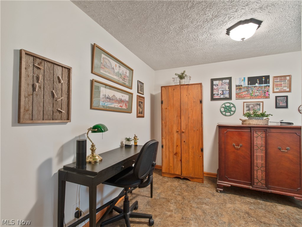 Meadowlake Estates - Residential