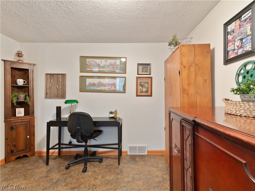 Meadowlake Estates - Residential