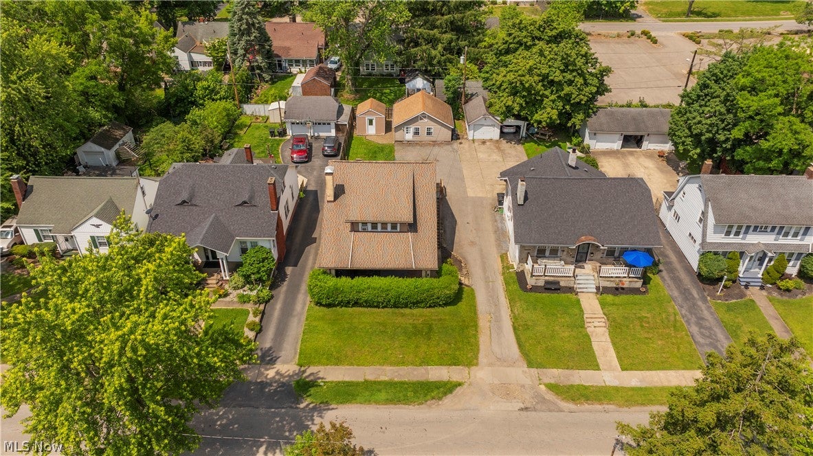 162 Belvedere SE