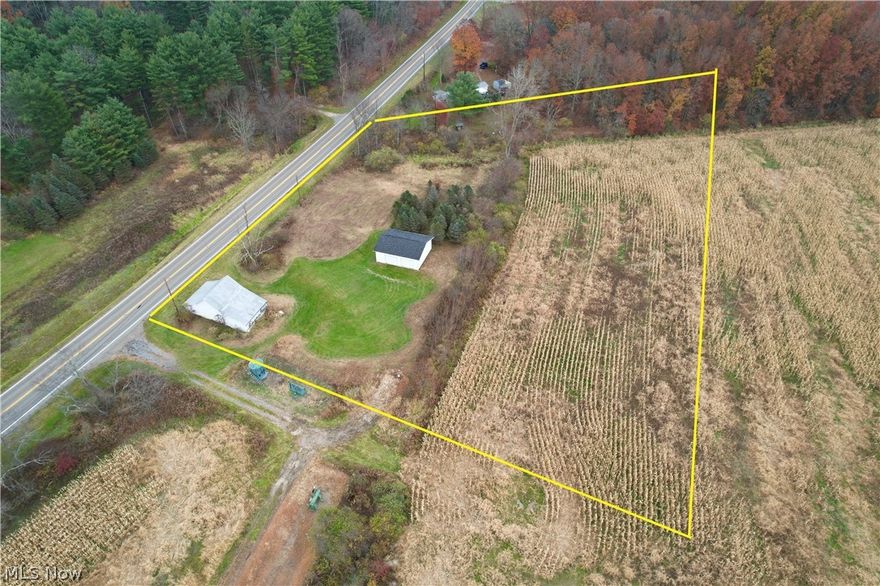 ONLINE ONLY AUCTION Ending Thursday December 1st at 5:00 PM. 28’x32’ POLE GARAGE • 24’X44’ BARN • 3 ACRES • MOSTLY OPEN • POTENTIAL BUILDING SITE • GOSHEN TWP • NEW PHILADELPHIA • INDIAN VALLEY SD 
This piece has a lot of possibilities depending on your needs!  The property is 3 level acres with a nice oversized 2 car pole garage with concrete floor and pole barn.  There are a few potential building sites or just use this for extra storage.