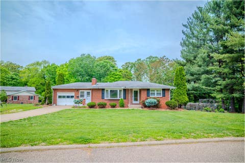 Homes For Sale - 118 Coventry Road<br/> Washington County, Marietta, OH 45750