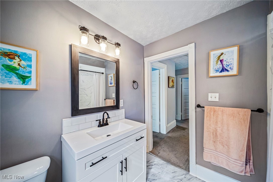 1463 Coutant Avenue, Lakewood, Ohio image 28