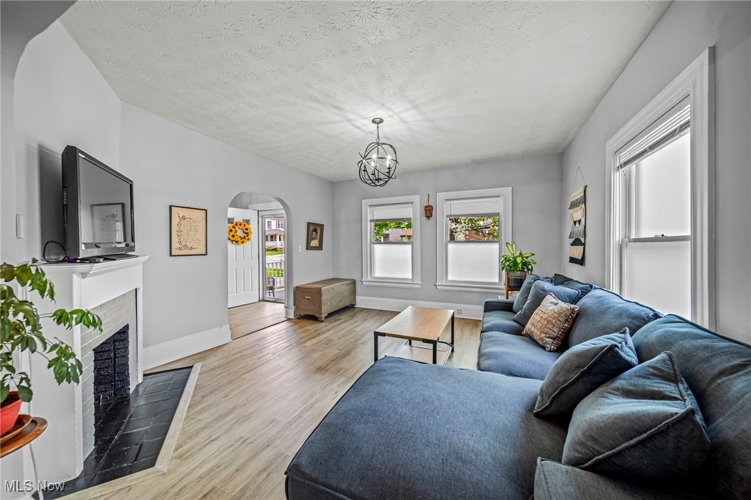 1463 Coutant Avenue, Lakewood, Ohio image 18