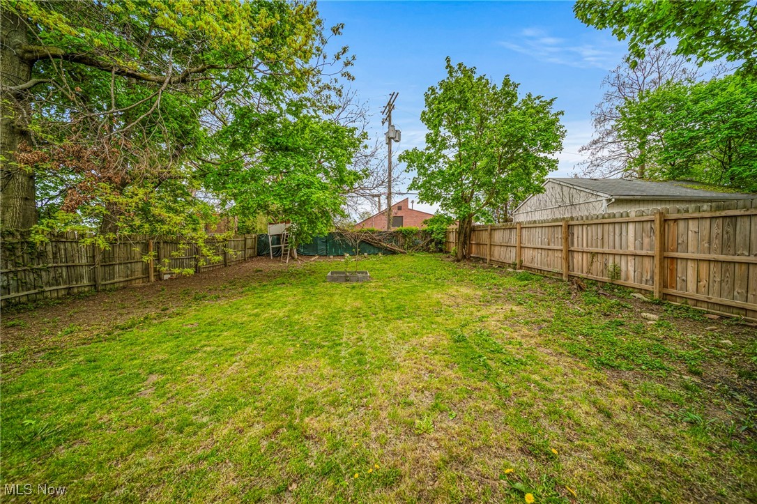 1463 Coutant Avenue, Lakewood, Ohio image 8