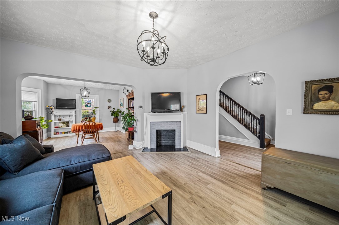 1463 Coutant Avenue, Lakewood, Ohio image 17
