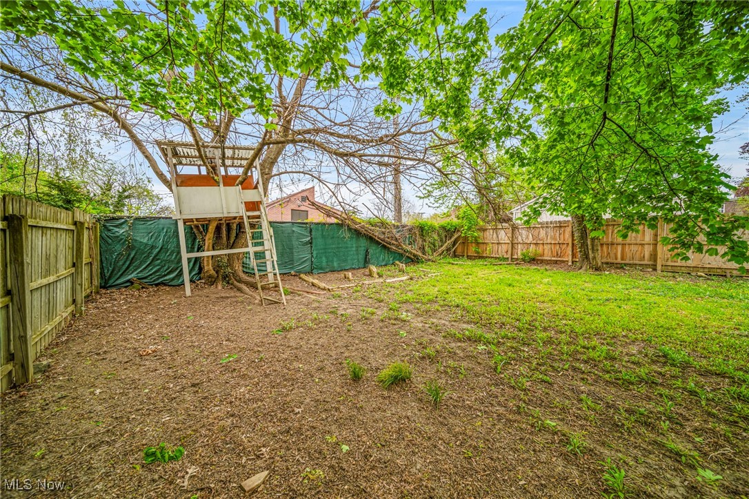 1463 Coutant Avenue, Lakewood, Ohio image 11