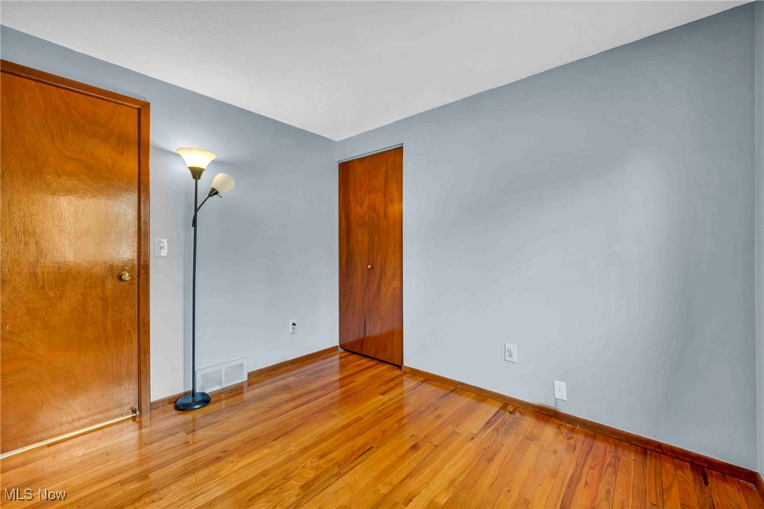 462 Waterbury Drive, Eastlake, Ohio image 24
