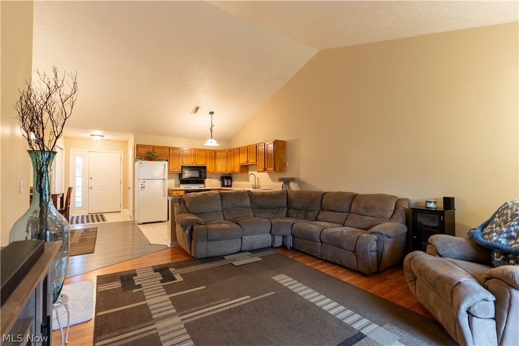 Photo of 204 Harbor Ridge Lane, Fairport Harbor, OH 44077 (MLS # 5194086)