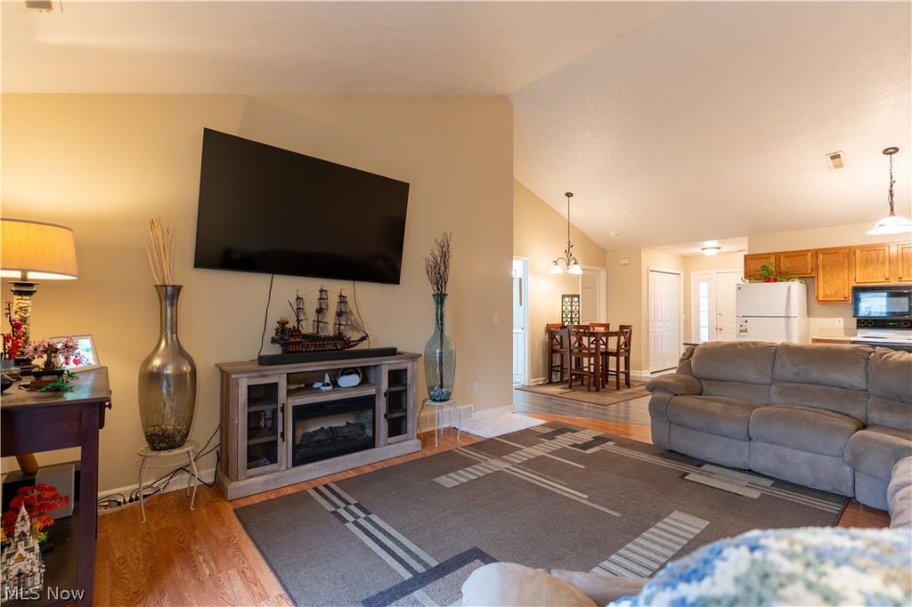 Photo of 204 Harbor Ridge Lane, Fairport Harbor, OH 44077 (MLS # 5194086)