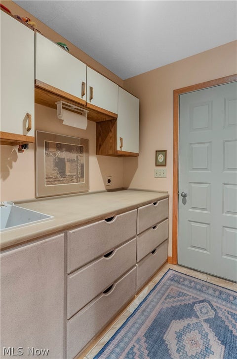 Tiny photo for 1337 Springwood TRCE SE, Warren, OH 44484 (MLS # 5239916)