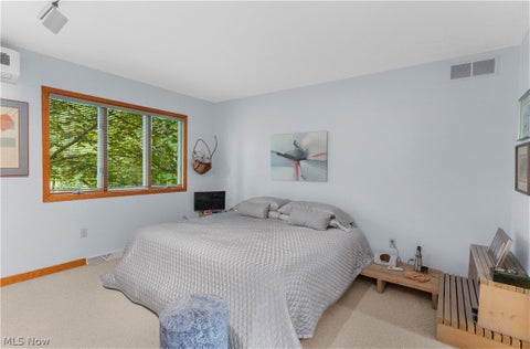 Tiny photo for 1337 Springwood TRCE SE, Warren, OH 44484 (MLS # 5239916)
