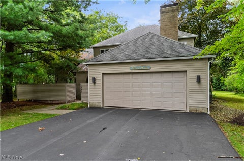 Tiny photo for 1337 Springwood TRCE SE, Warren, OH 44484 (MLS # 5239916)