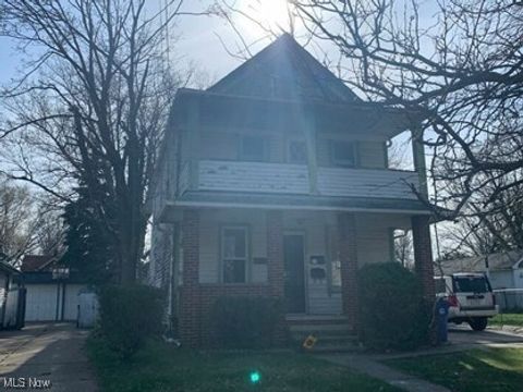 653 E 159th Street Cleveland OH 44110