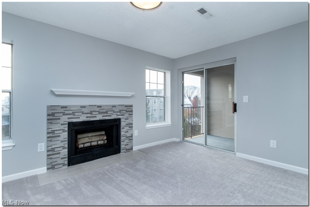 Fox Hol/Woodhawk Condo Ph 02 - Residential