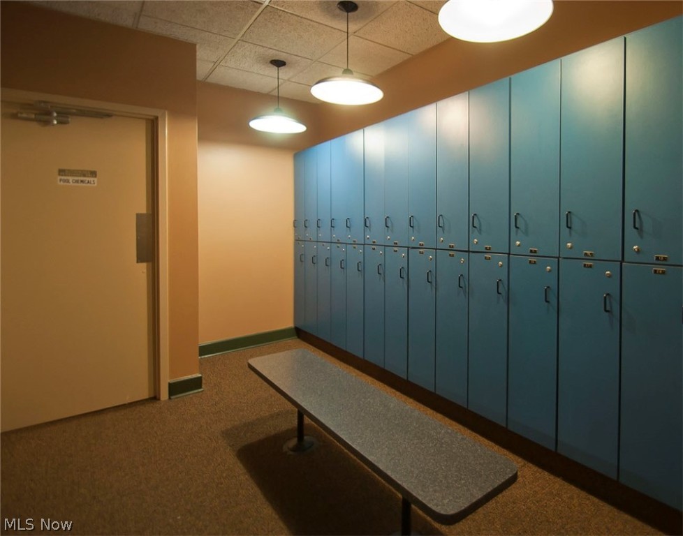 Fox Hol/Woodhawk Condo Ph 02 - Residential