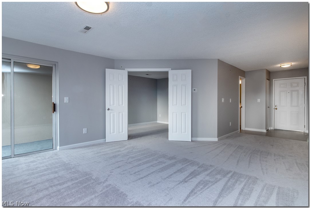 Fox Hol/Woodhawk Condo Ph 02 - Residential