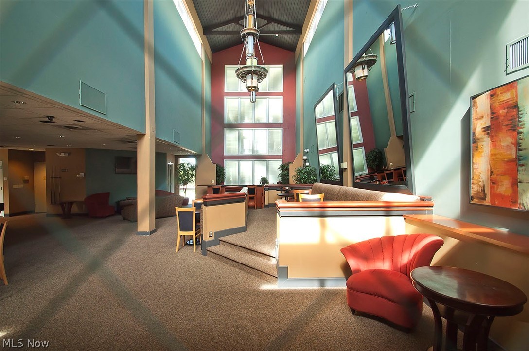 Fox Hol/Woodhawk Condo Ph 02 - Residential