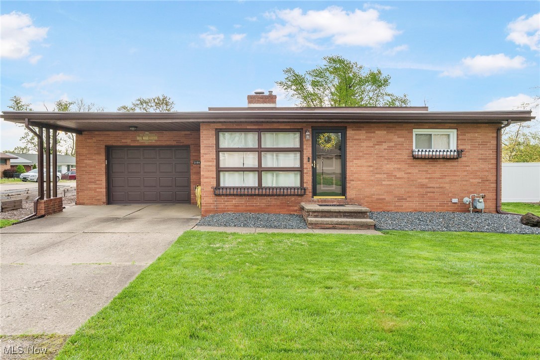 3184 Landscape Circle, Canton, Ohio image 1