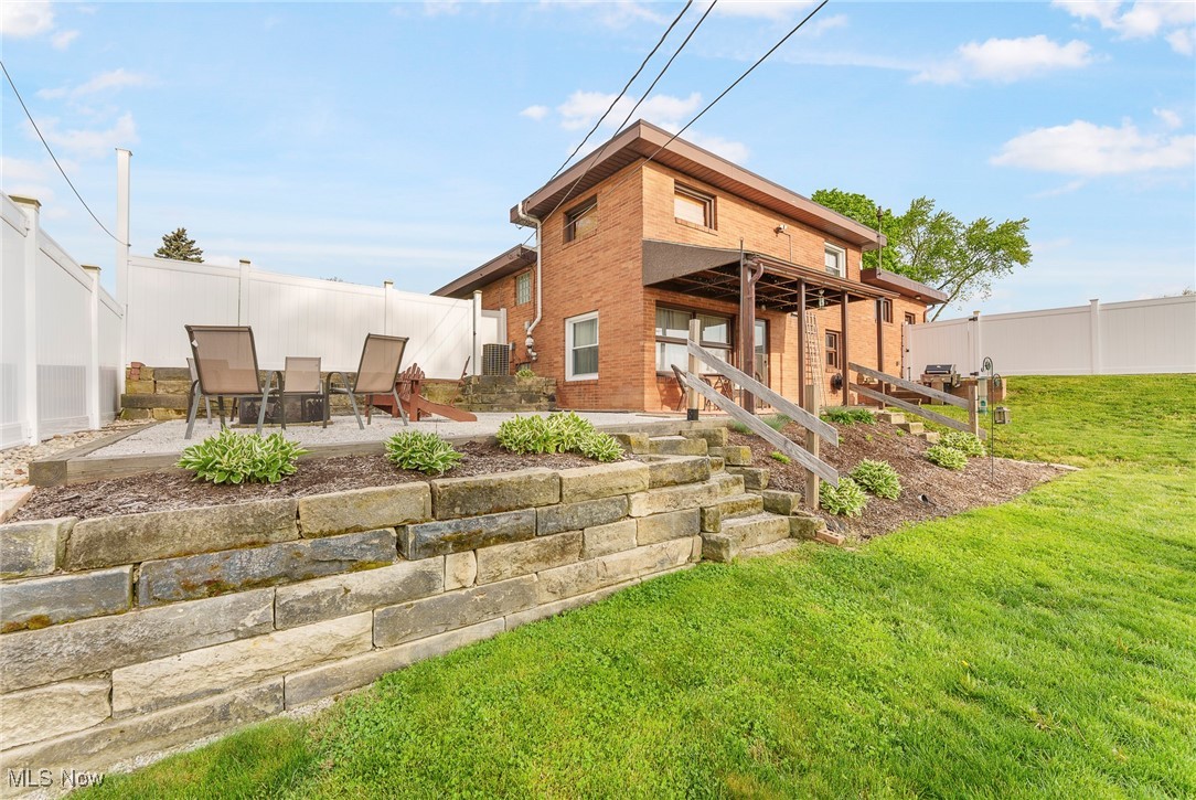 3184 Landscape Circle, Canton, Ohio image 28