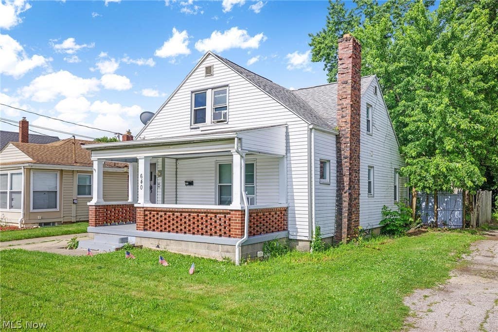 Photo of 640 Seiberling Street, Akron, OH 44306 (MLS # 5223320)