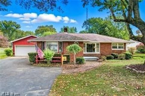 Homes For Sale - 1350 Westview Drive<br/> Columbiana County, Salem, OH 44460