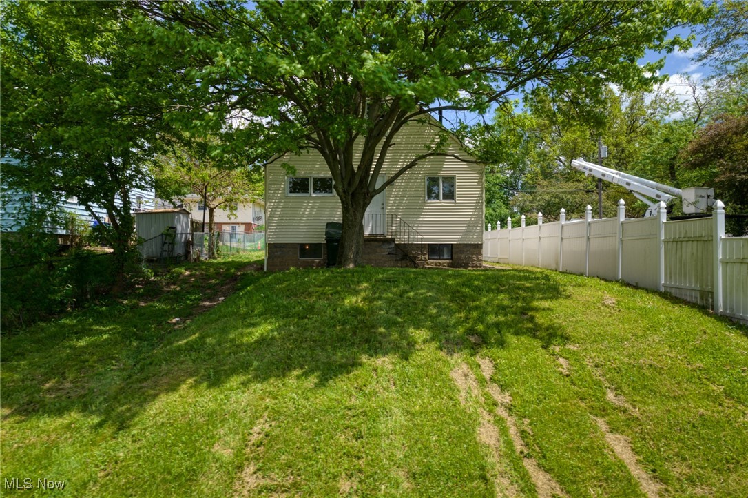 1619 Struble Avenue, Canton, Ohio image 5