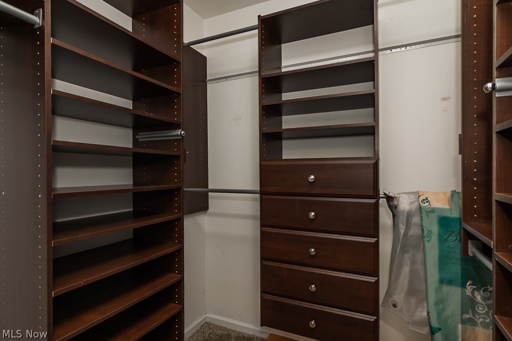 J H Mccall Inc Bedford Hlnds S - Residential