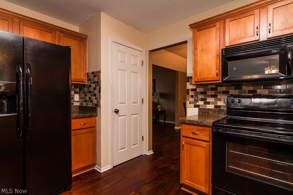 J H Mccall Inc Bedford Hlnds S - Residential