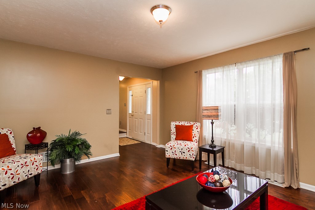 J H Mccall Inc Bedford Hlnds S - Residential