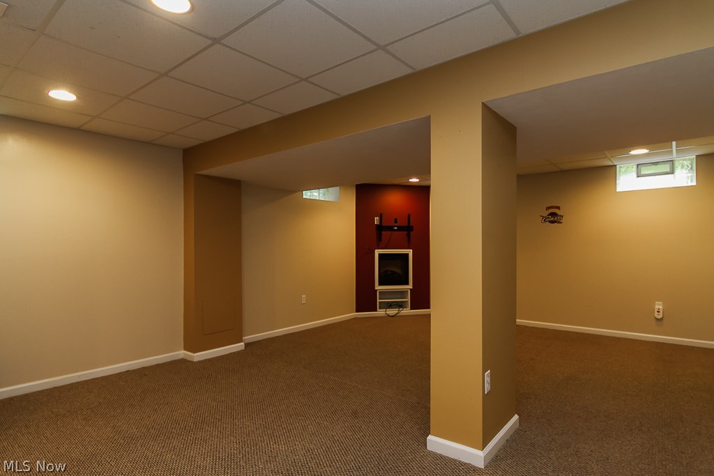 J H Mccall Inc Bedford Hlnds S - Residential