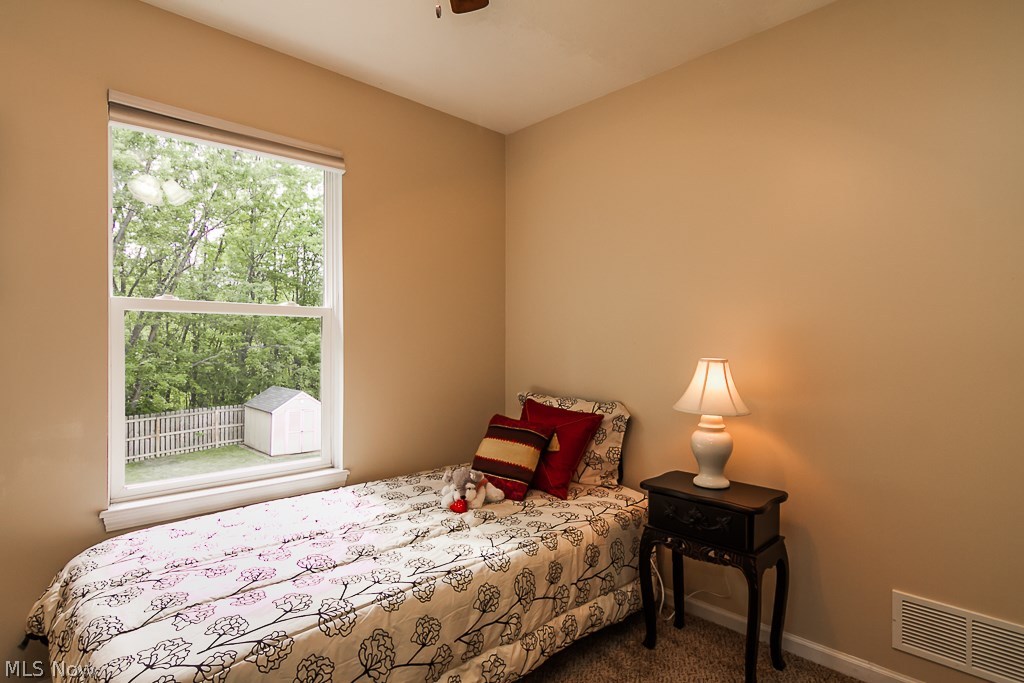 J H Mccall Inc Bedford Hlnds S - Residential