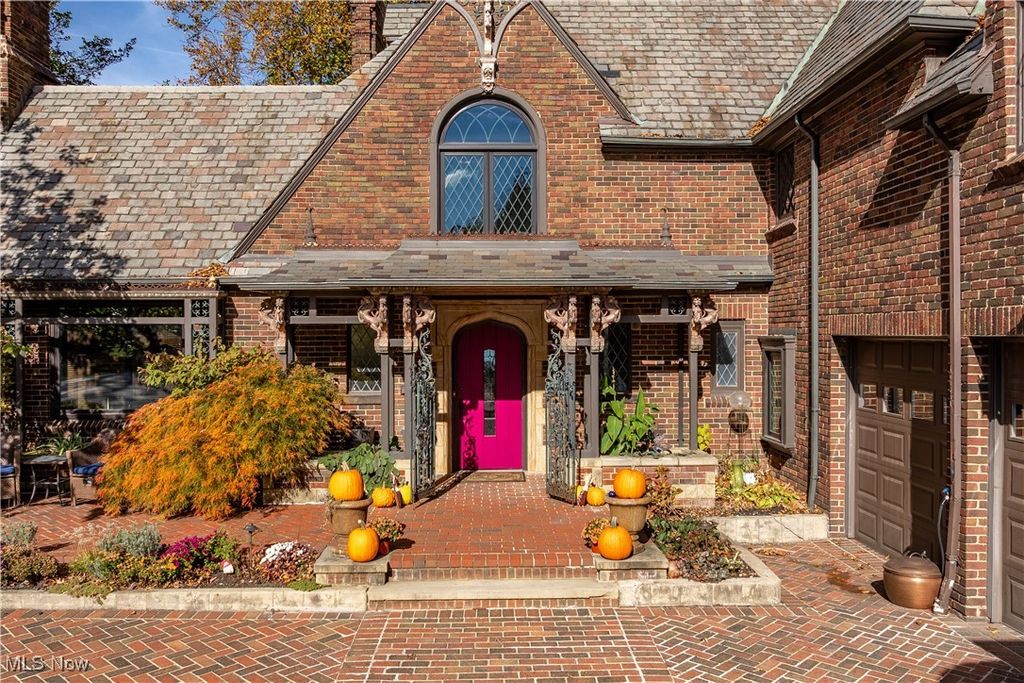 Photo of Lakewood, OH 44107 (MLS # 5176879)