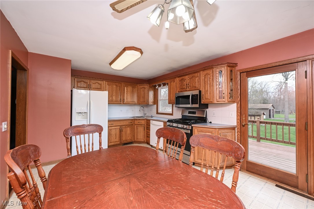 915 39th Street, Canton, Ohio image 16