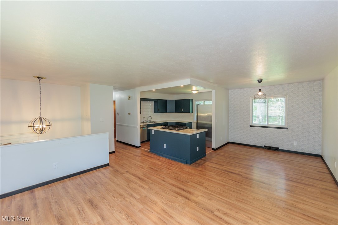 Village Gree - Residential