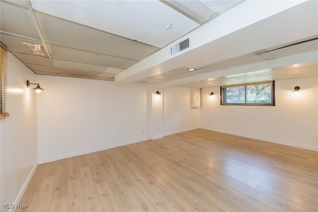 Village Gree - Residential