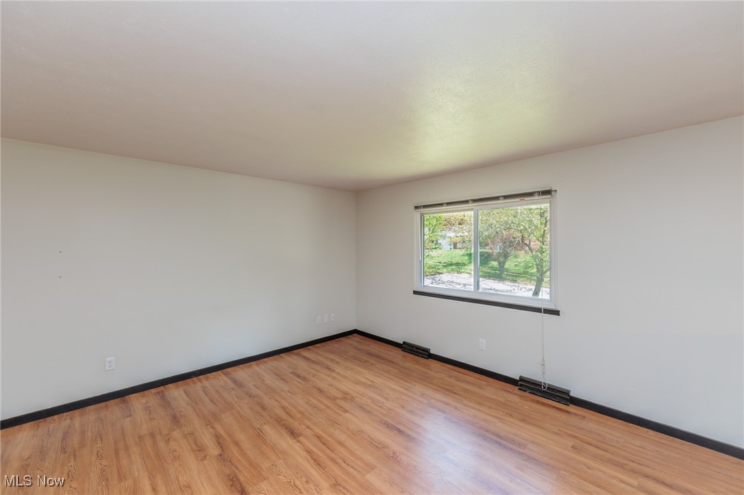 Village Gree - Residential