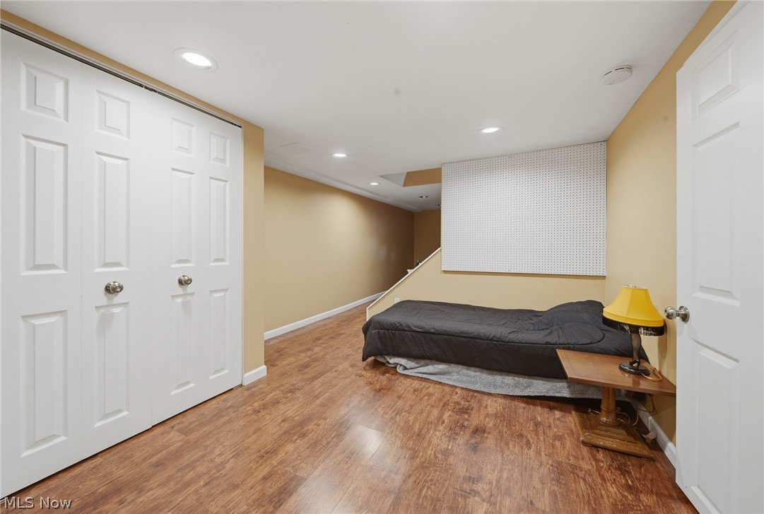 H S Side - Residential